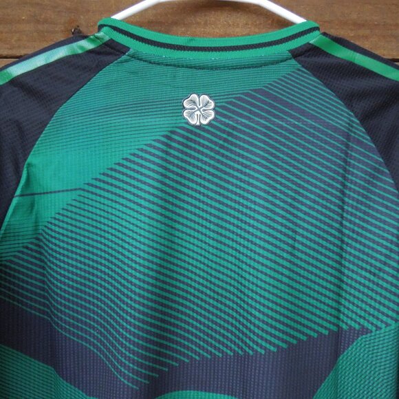 Glasgow Celtic soccer jersey, large, adidas, 25/26 - Picture 7 of 9